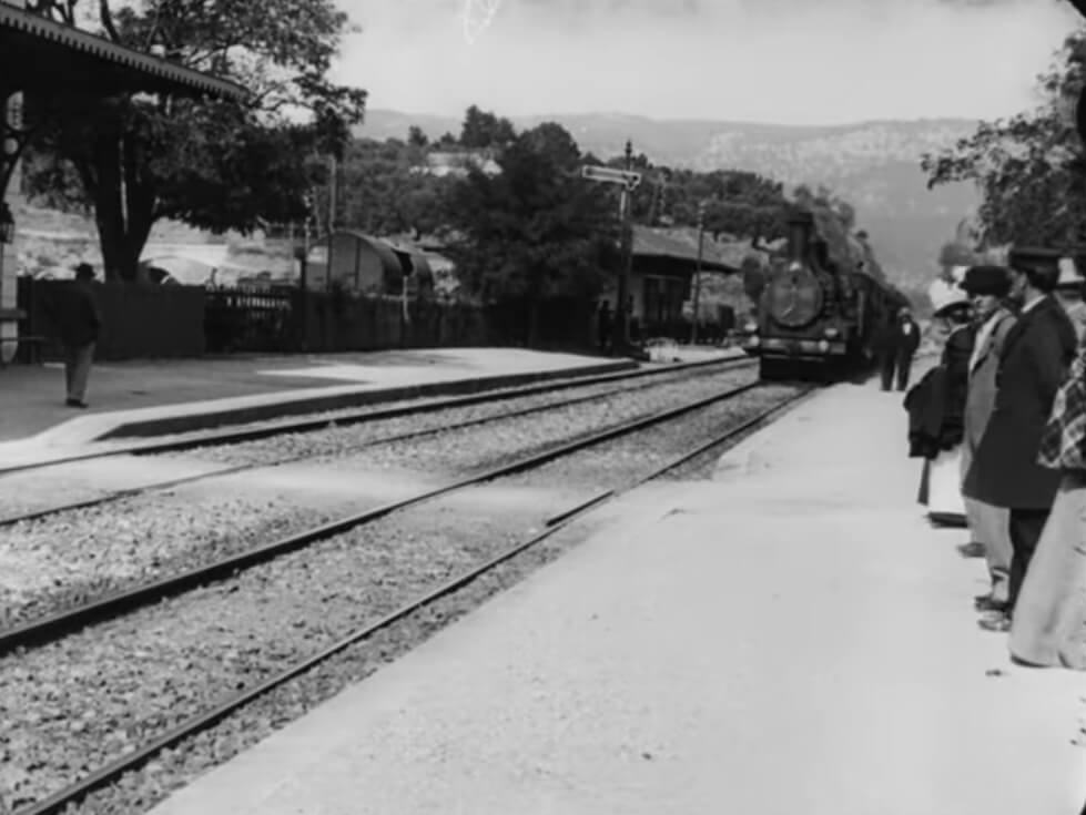 The-Arrival-Of-A-Train-At-La-Ciotat-action-movies